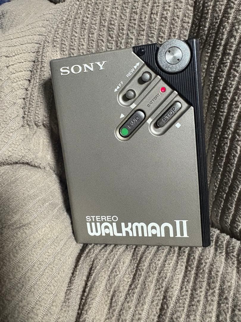 SONY WALKMAN WM-2 カセットウォークマン 銀 ケース付
