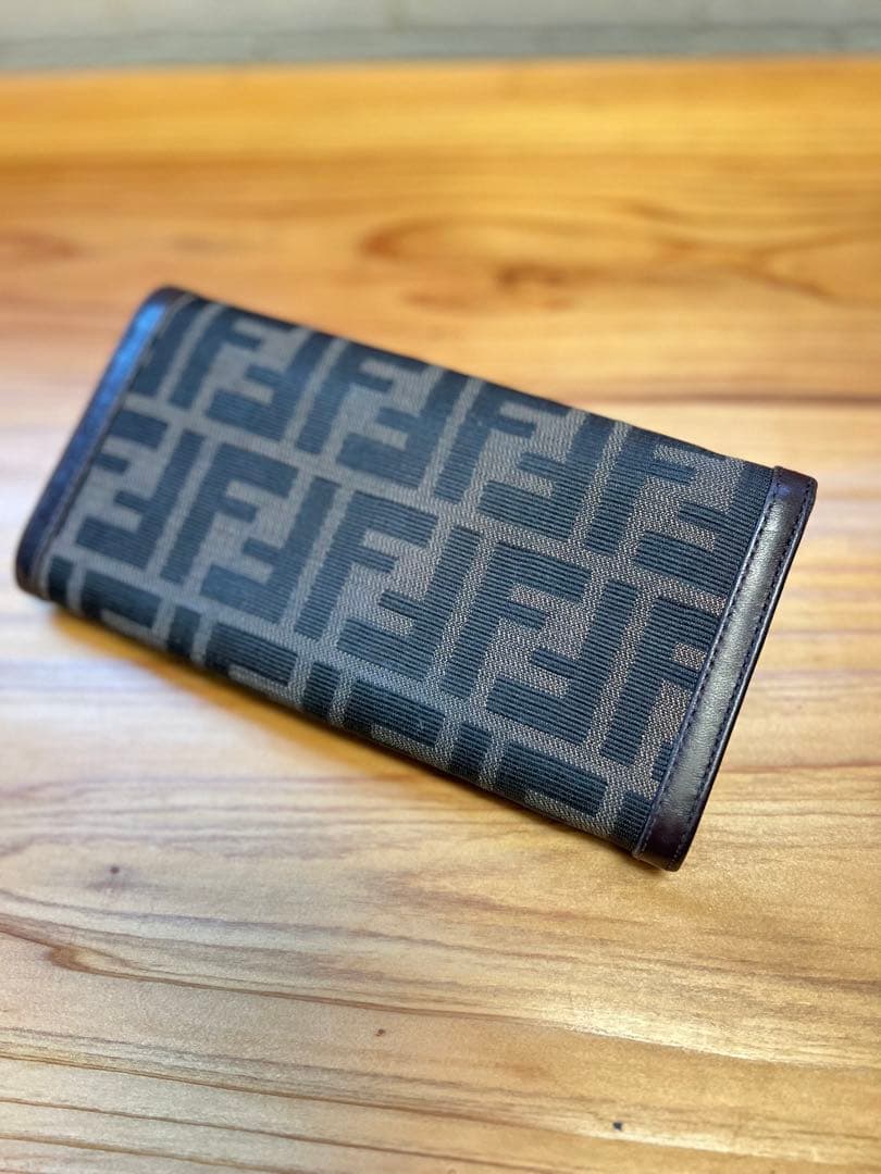 Fendi 二つ折り財布 FFロゴデザイン
