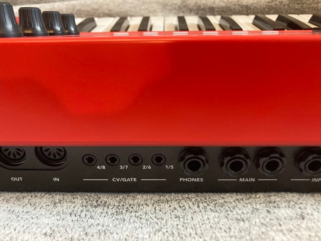 c*i様 【AKAI】 MPC KEY37