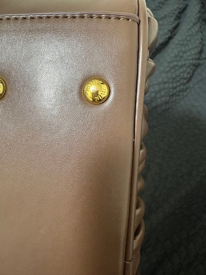 【朝まで値下げ中】MIUMIU アルカディ マテラッセ ブラウン