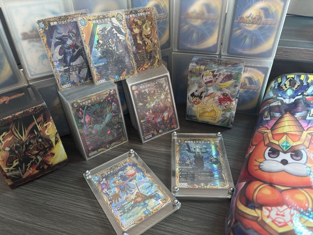 デュエマ引退品！デッキ＆金トレジャー＆大量のカード＆プレイマット＆デッキケース