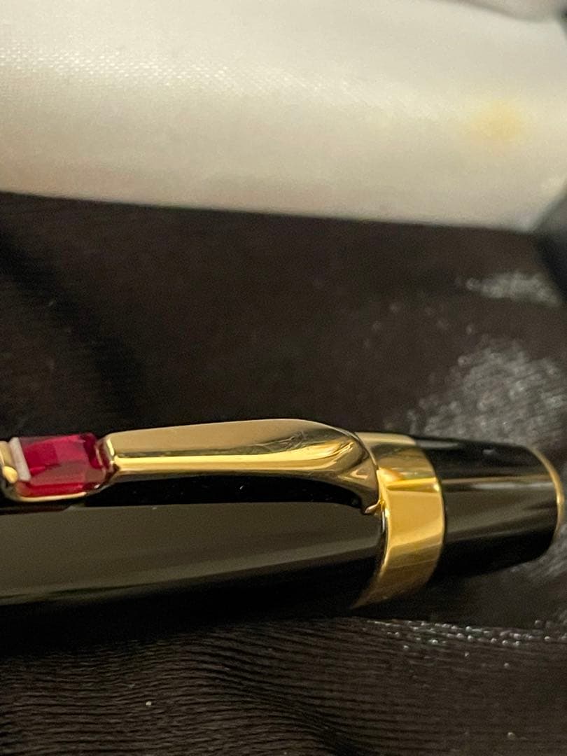 ◾️モンブラン ボエムルージュ◾️ツイスト式ボールペン◾️化粧箱付属◾️