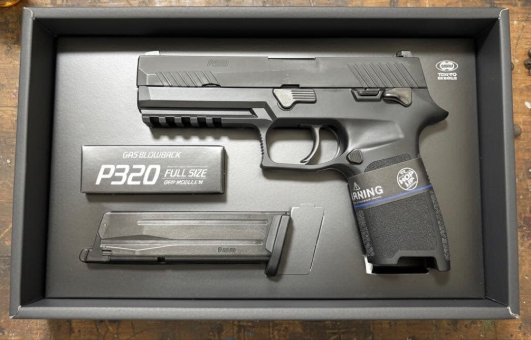 東京マルイ　P320 ロングマガジン付き