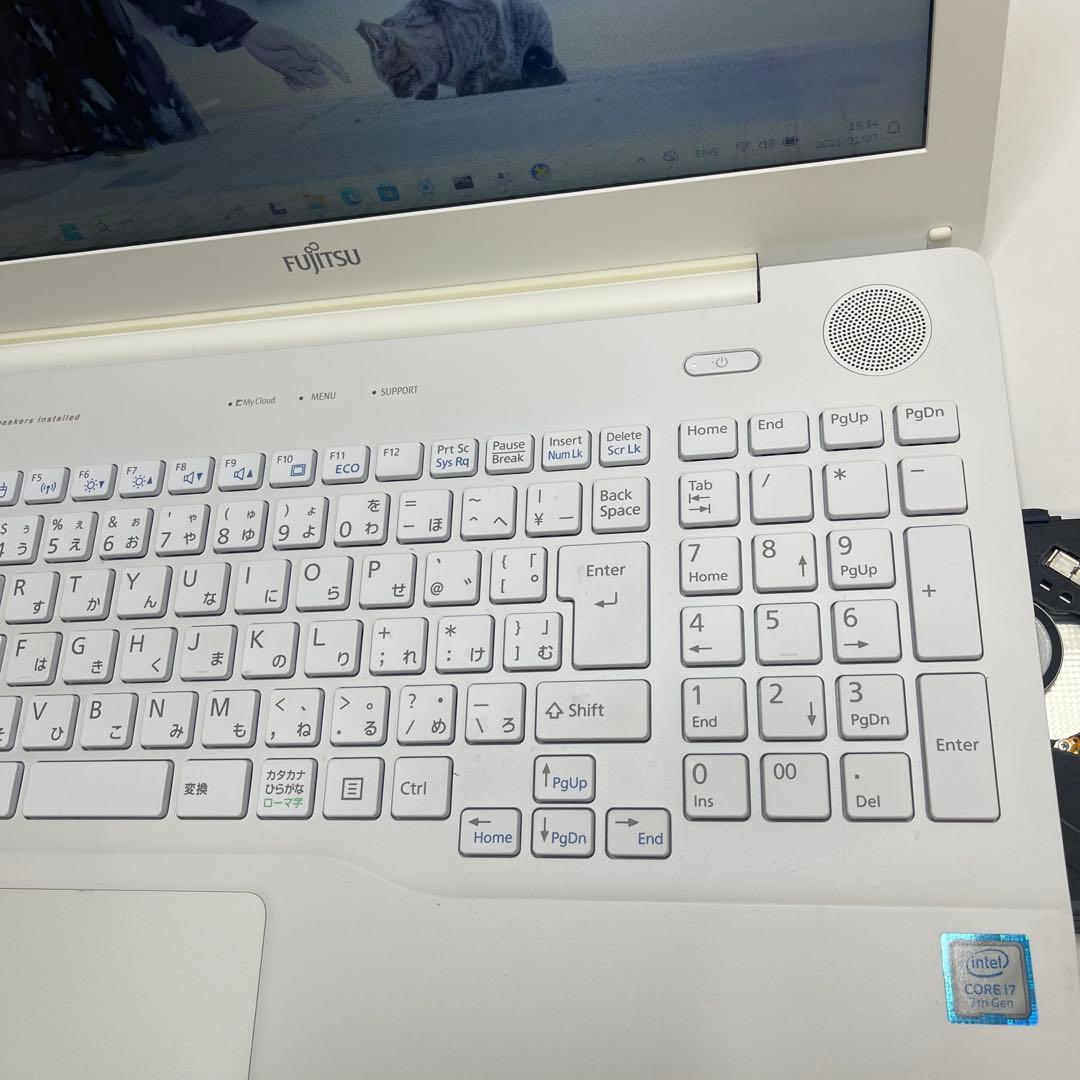 #700 富士通 AH50/B3 i7-7700HQ 8GB SSD512GB