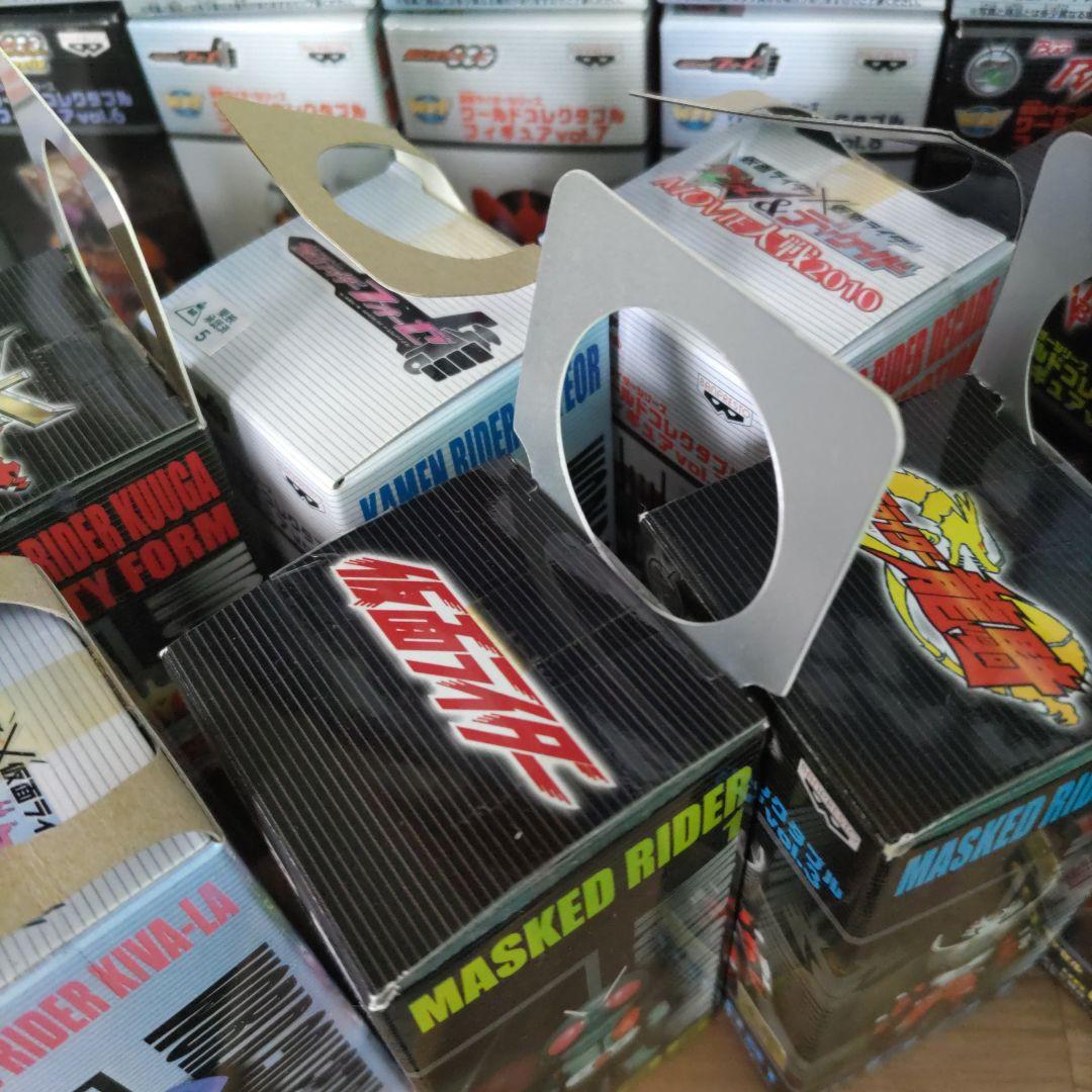 ワールドコレクタブルフィギュア　仮面ライダーセット