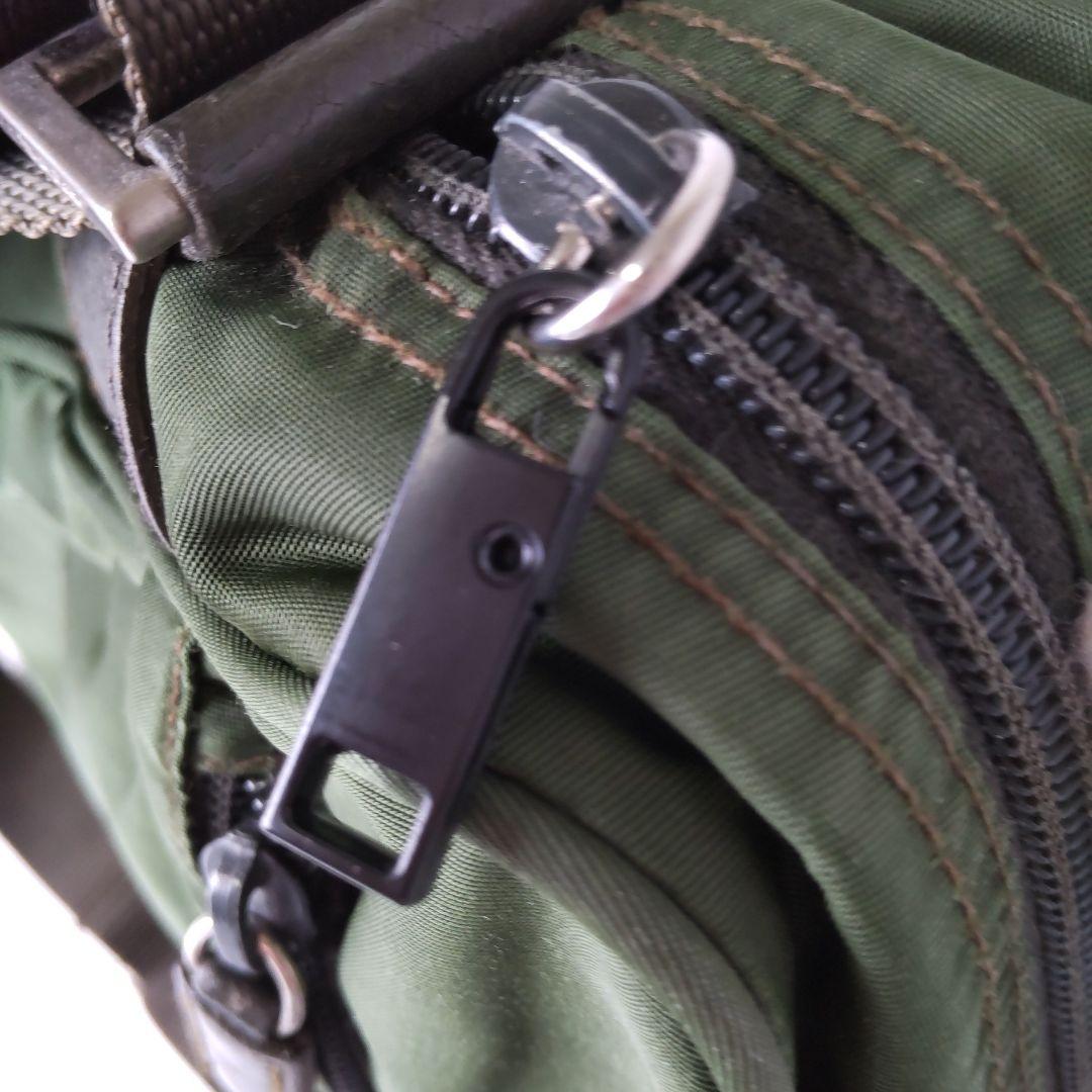 PRADA プラダ ショルダーバッグ 三角ロゴ