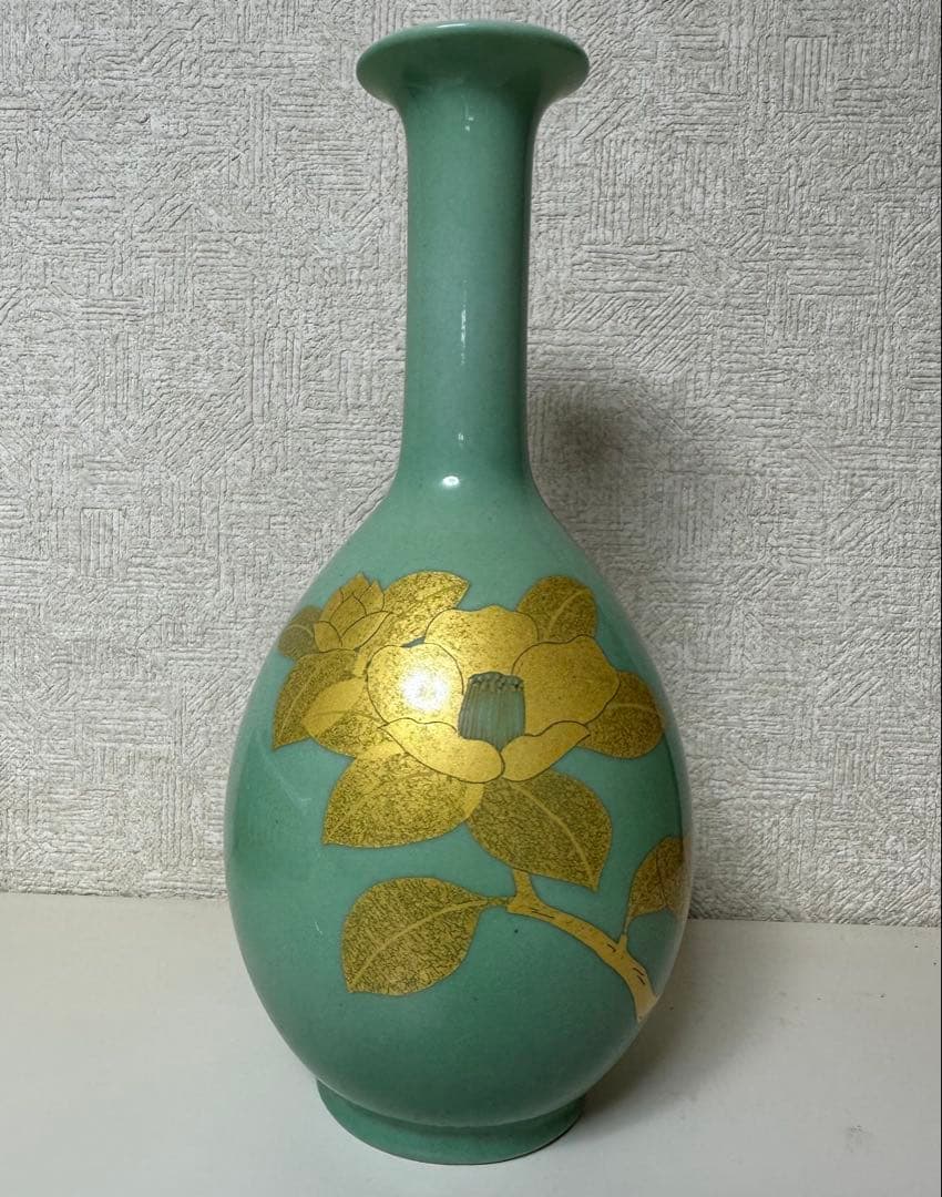 希少 九谷花生 人間国宝 吉田美統 釉裏金彩椿文 九谷焼 花器 花瓶