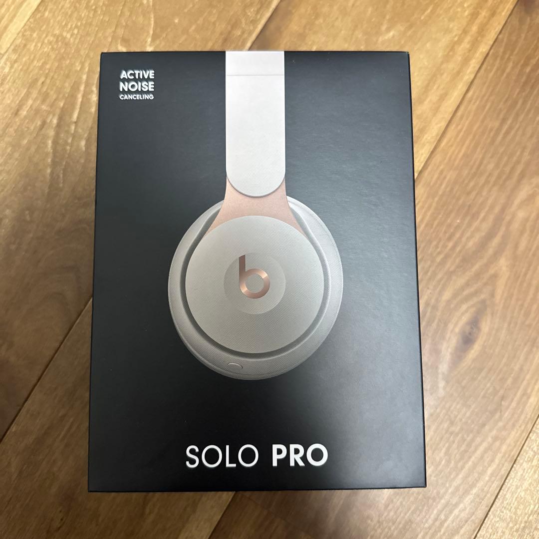 【美品】Beats SOLO PRO ワイヤレスヘッドホン クリーム色