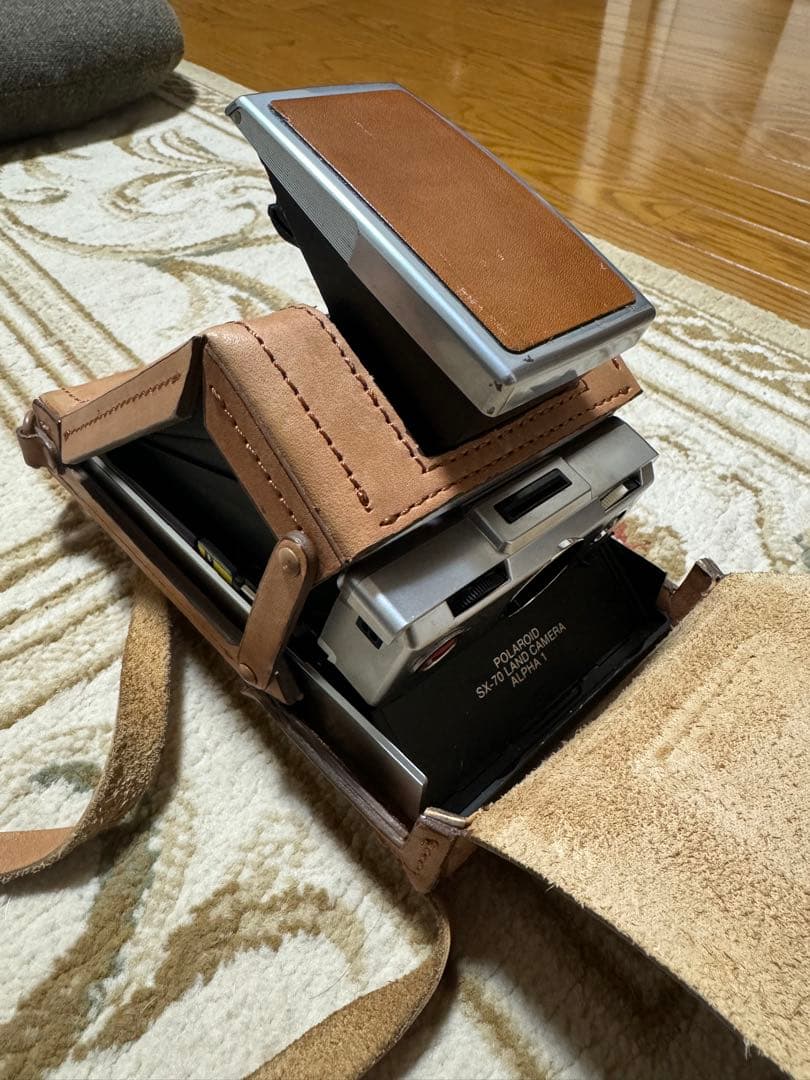 Polaroid SX-70 フィルムカメラ レザーケース付き