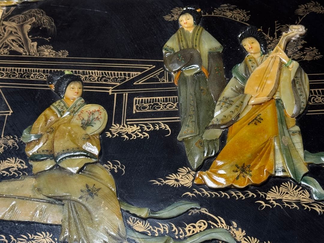 【国分寺】1月12日お渡し可能‼️中国　木彫り　ローテーブル椅子4脚付き