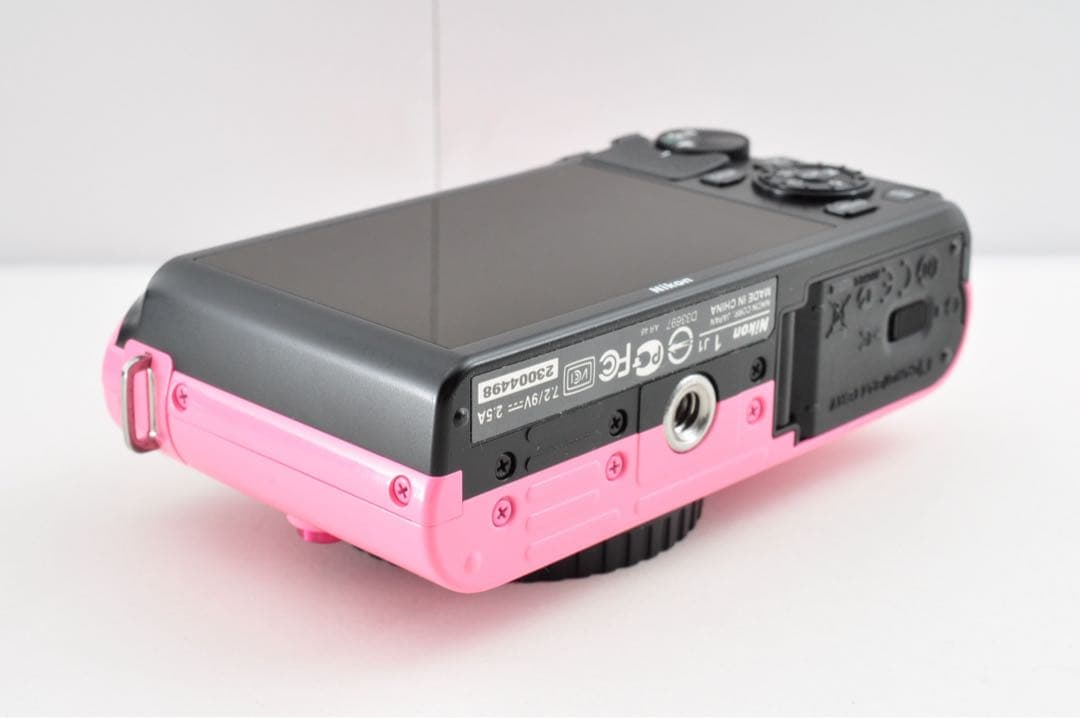 美品　Nikon 1 J1 ピンク ショット数2203回　ミラーレス 一眼