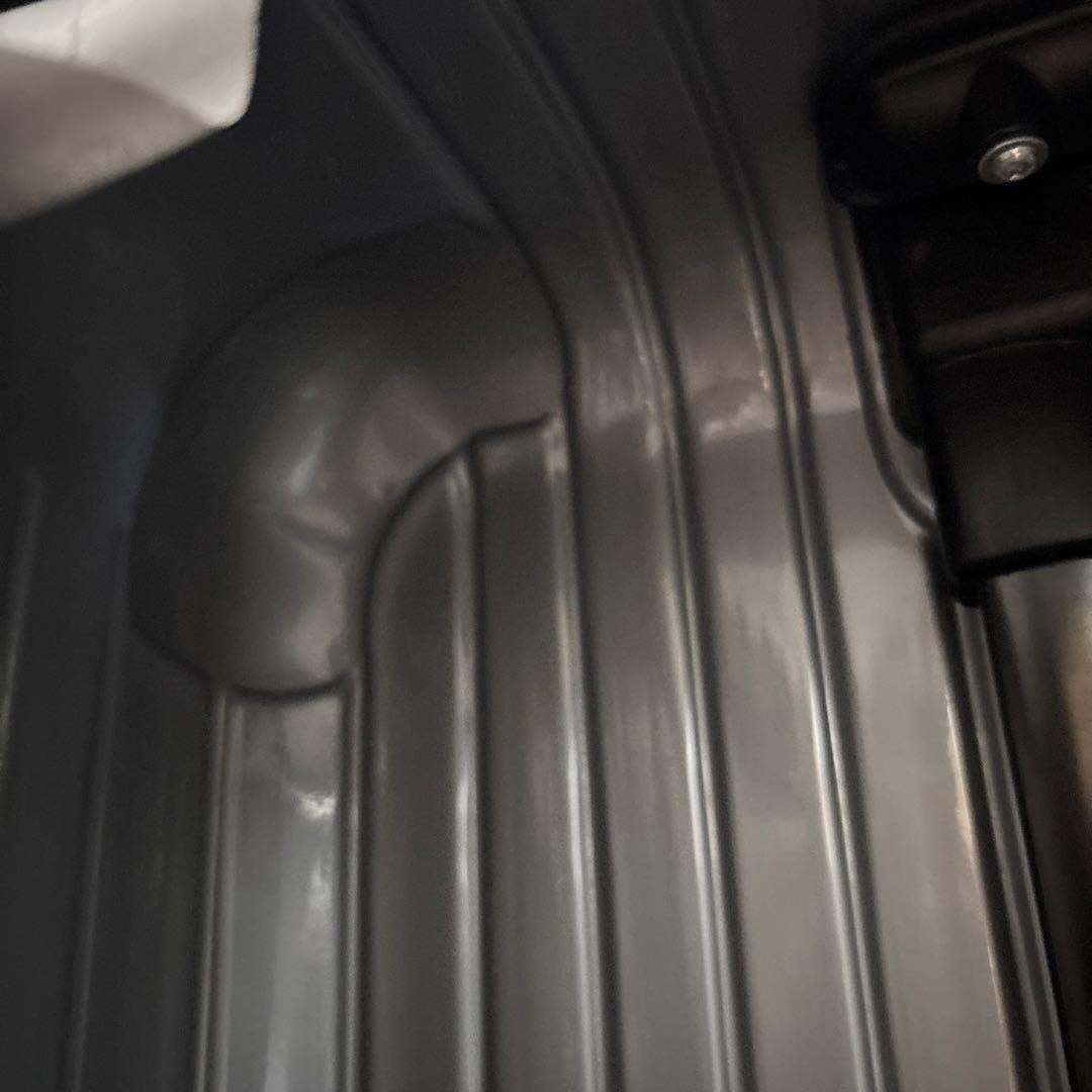 リモワ サルサ 4輪 82lシルバー　RIMOWA キャリーケース