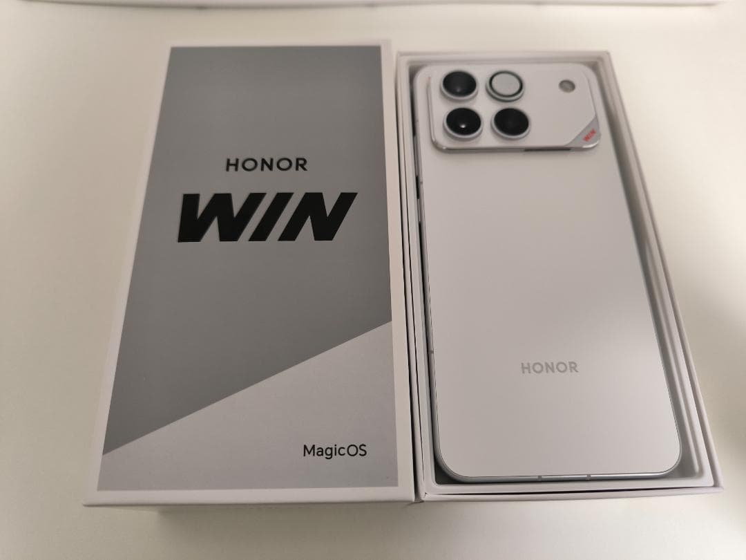 HONOR WIN 12GB/256GB 中国版　無線充電器80ｗ付き
