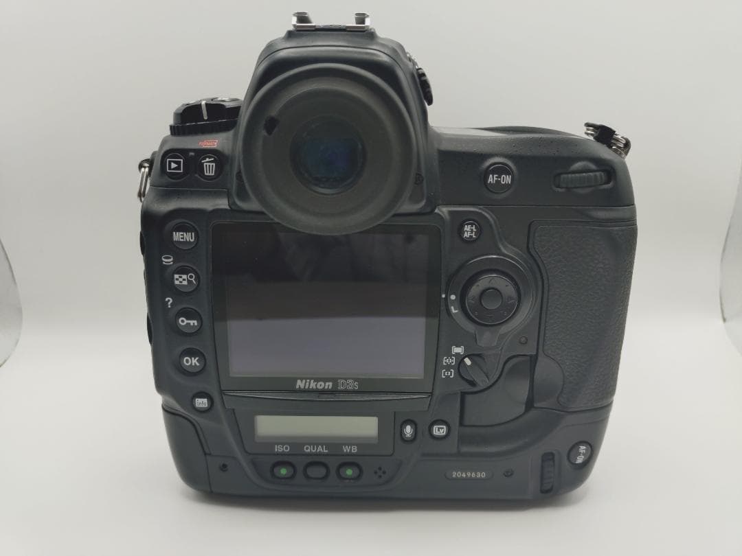 Nikon ニコン D3S デジタル一眼レフカメラ 本体 充電器付き