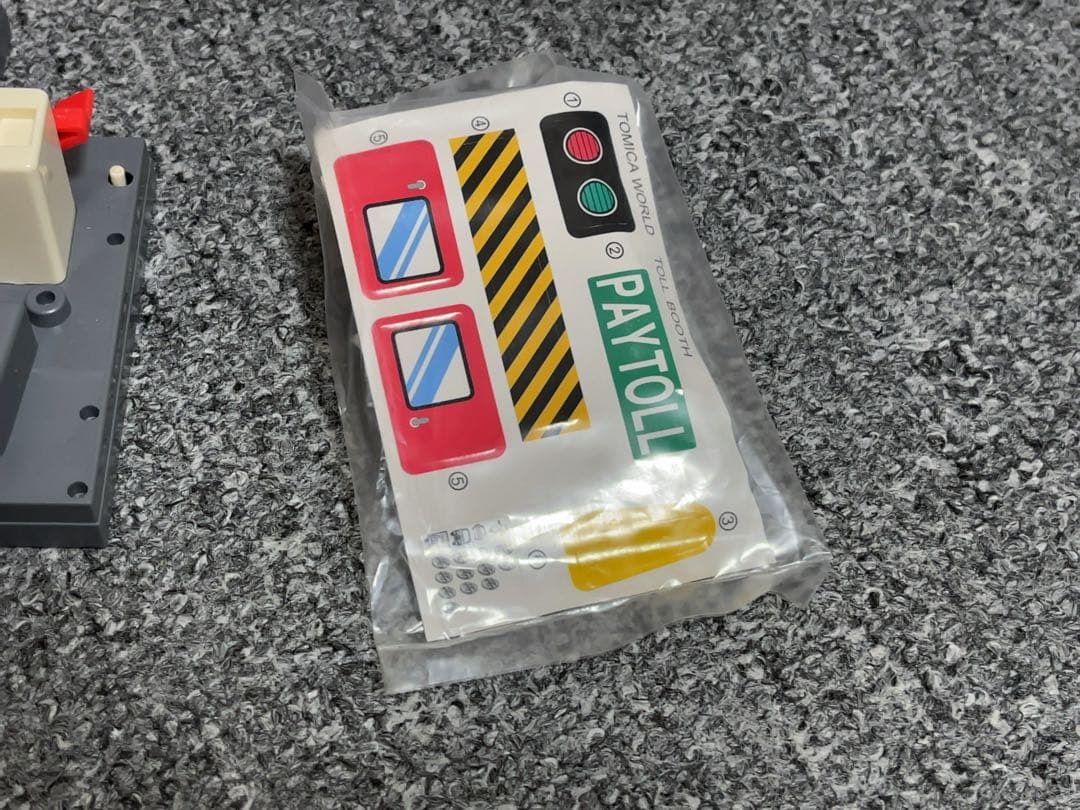 【新品未使用品】超激レア入手困難 海外版 モータートミカ 料金所