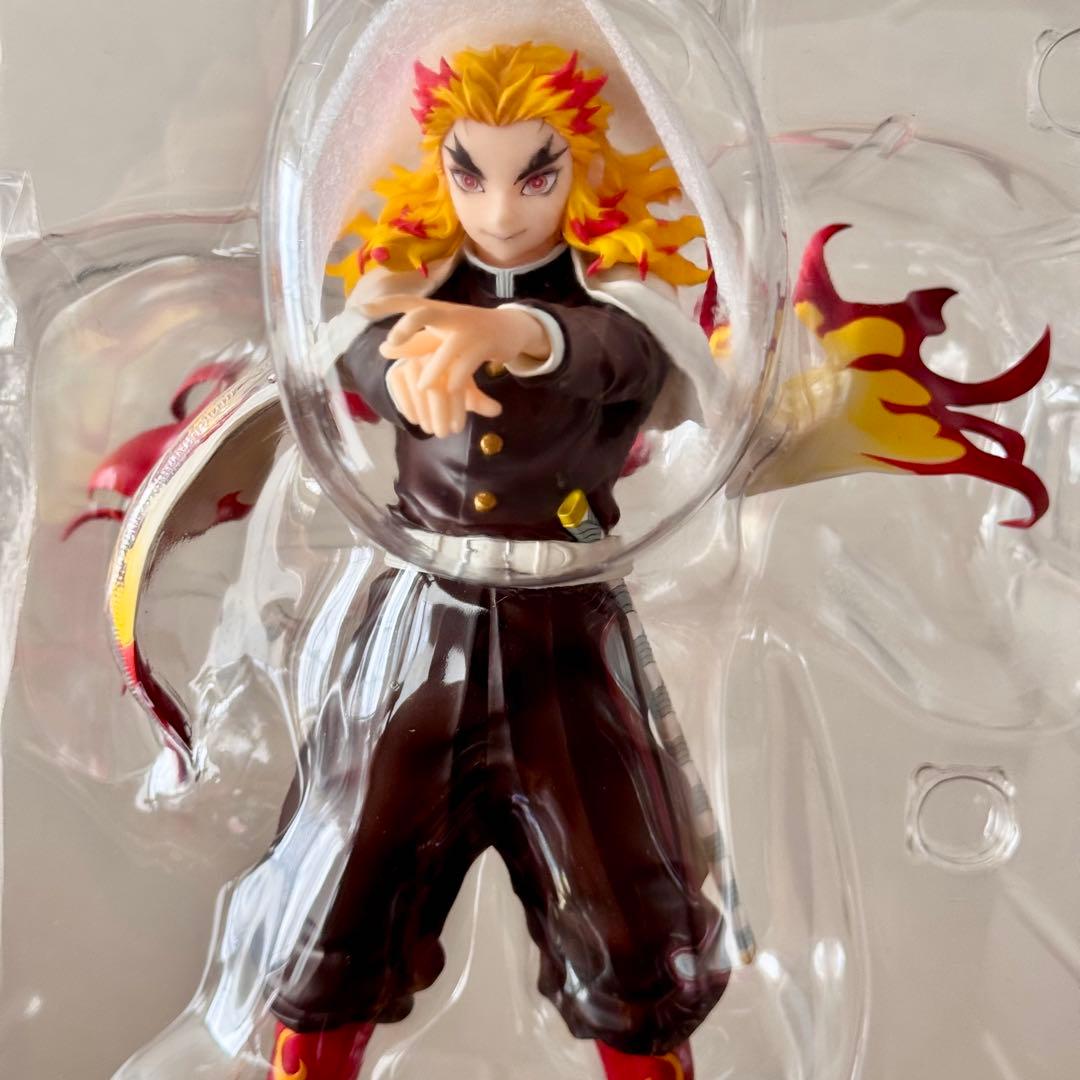 劇場版 「鬼滅の刃」 無限列車編 煉獄 杏寿郎 1/8スケールフィギュア