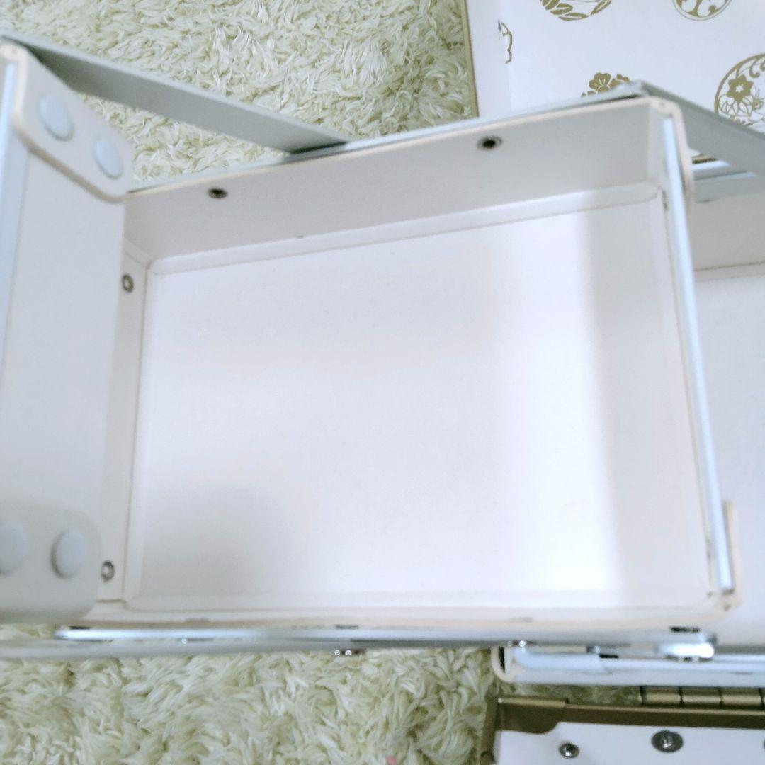 1631 希少 シュウウエムラ 安野モヨコ メイクアップボックス 限定モデル