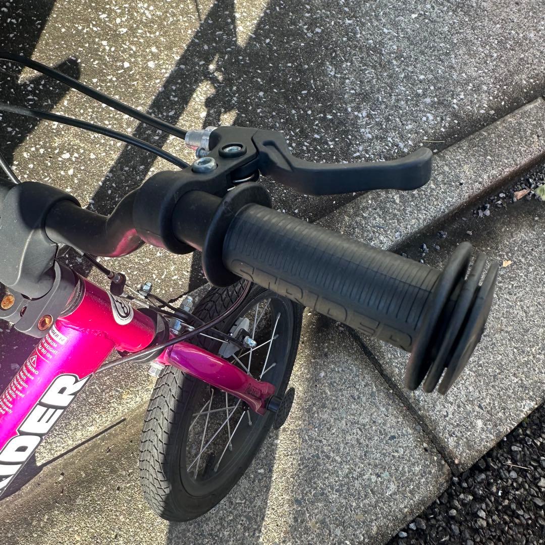 【引取限定】STRIDER 14X フューシャピンク　ペダル付き　アシストバー付