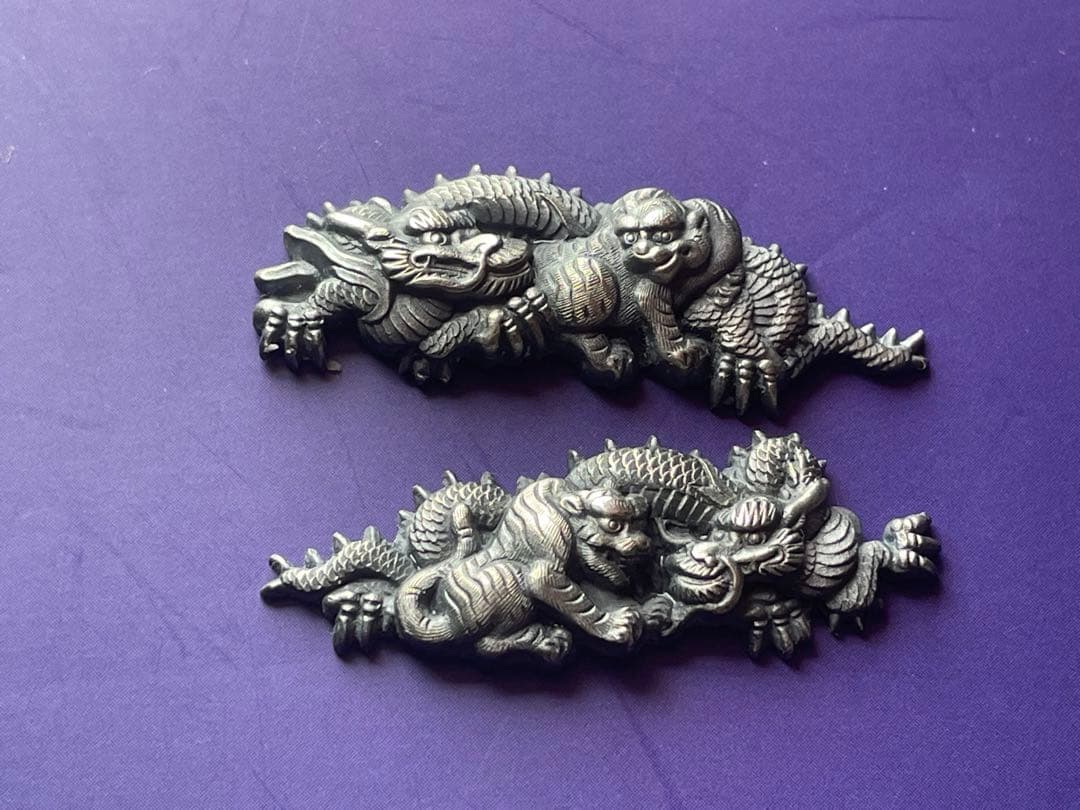 目貫　銀無垢　龍虎