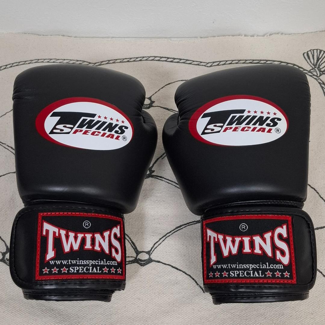 【美品】TWINS SPECIAL ボクシンググローブ 8oz