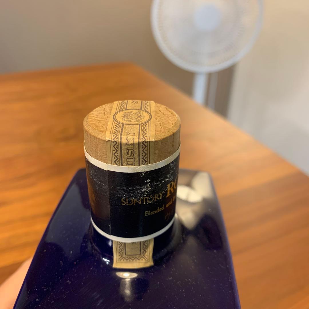 サントリーウイスキー　ローヤル　医療センター竣工記念ボトル　陶器　未開封