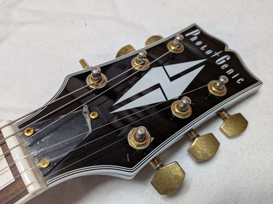 ハードケース付き　レスポールカスタムモデル