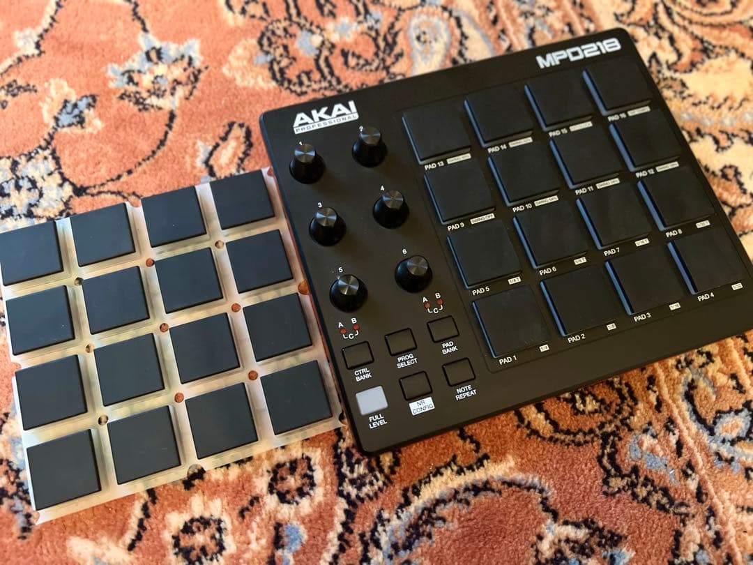 AKAI MPD218 感度アップカスタム済み　MIDIパッド