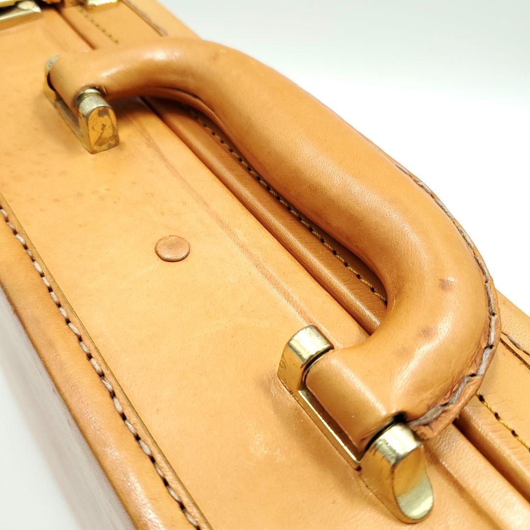 ヌメ革◆福岡 LEAVES◆牛本革レザートランク鍵付きショルダー付き 1066