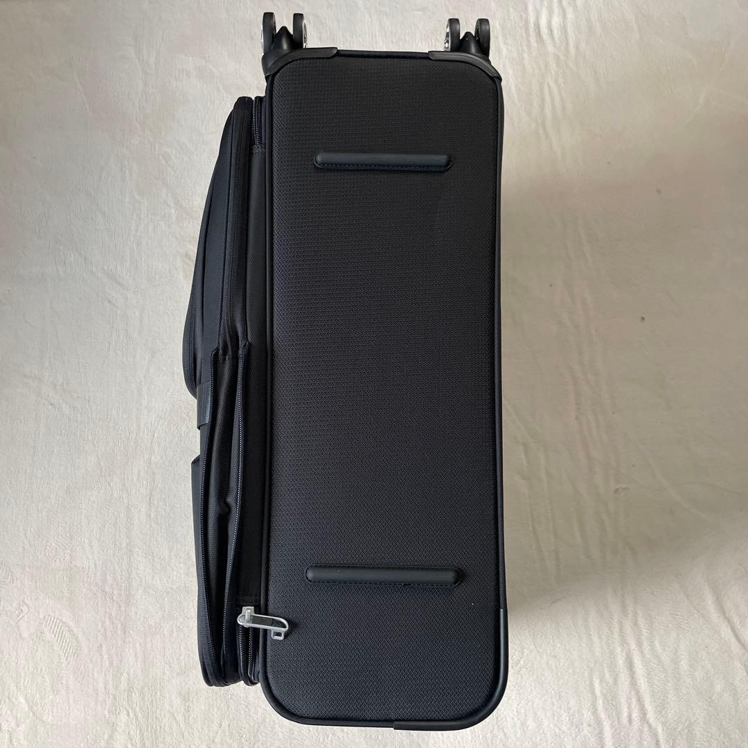 Samsonite モメンタススピナーエキスパンダブル68リットル