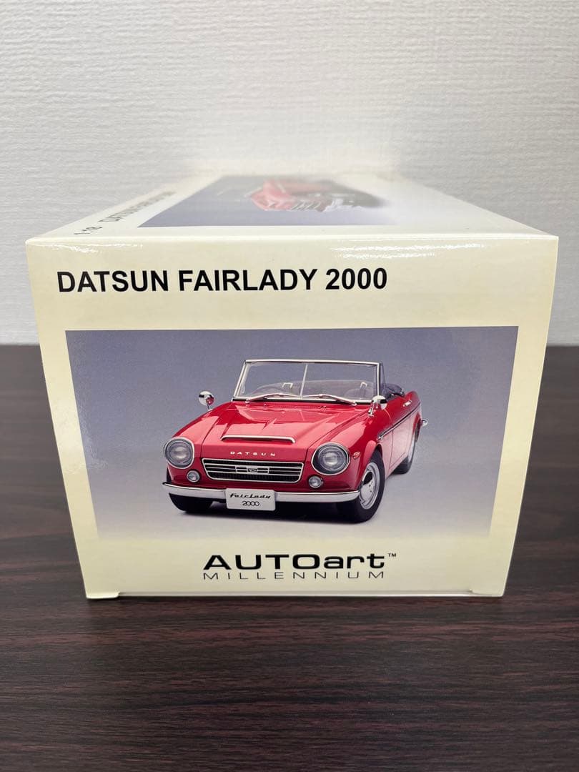 オートアート1/18 ダットサン フェアレディ2000 SR311 レッド
