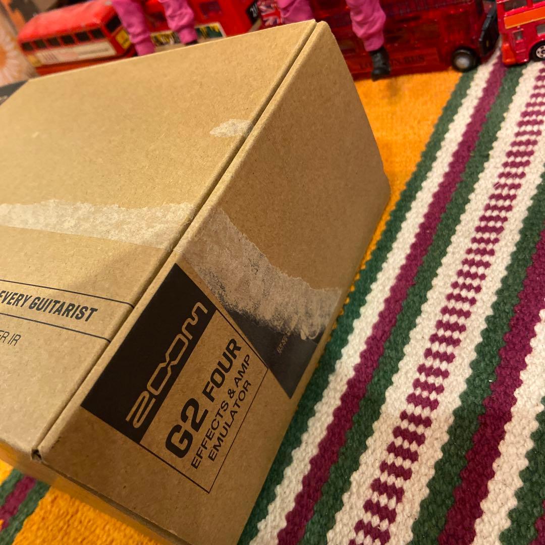 ZOOM G2 FOUR　傷なし　極美品　値下げ不可