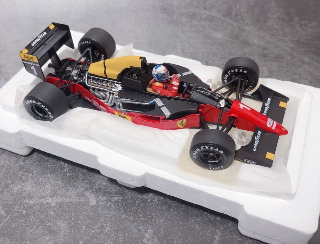 エグゾト 1/18 フェラーリ 日本GP アラン・プロスト コンピューター