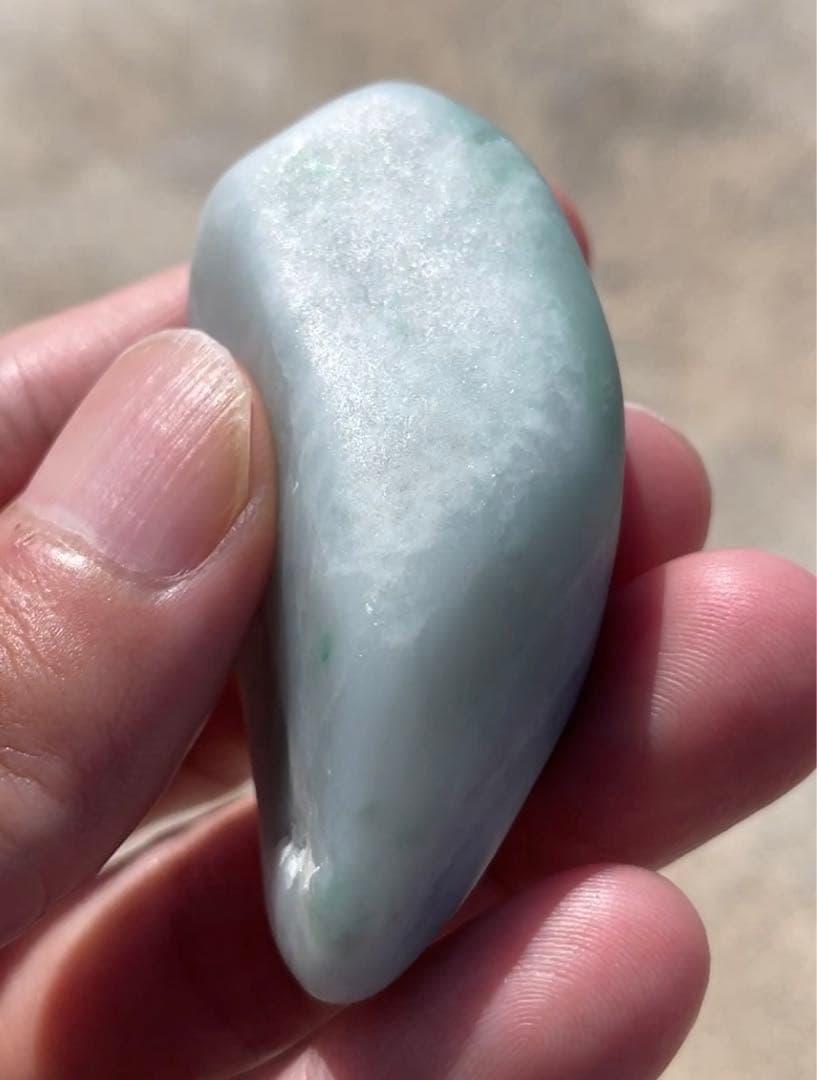 糸魚川翡翠 ヒスイ 66g 緑×白