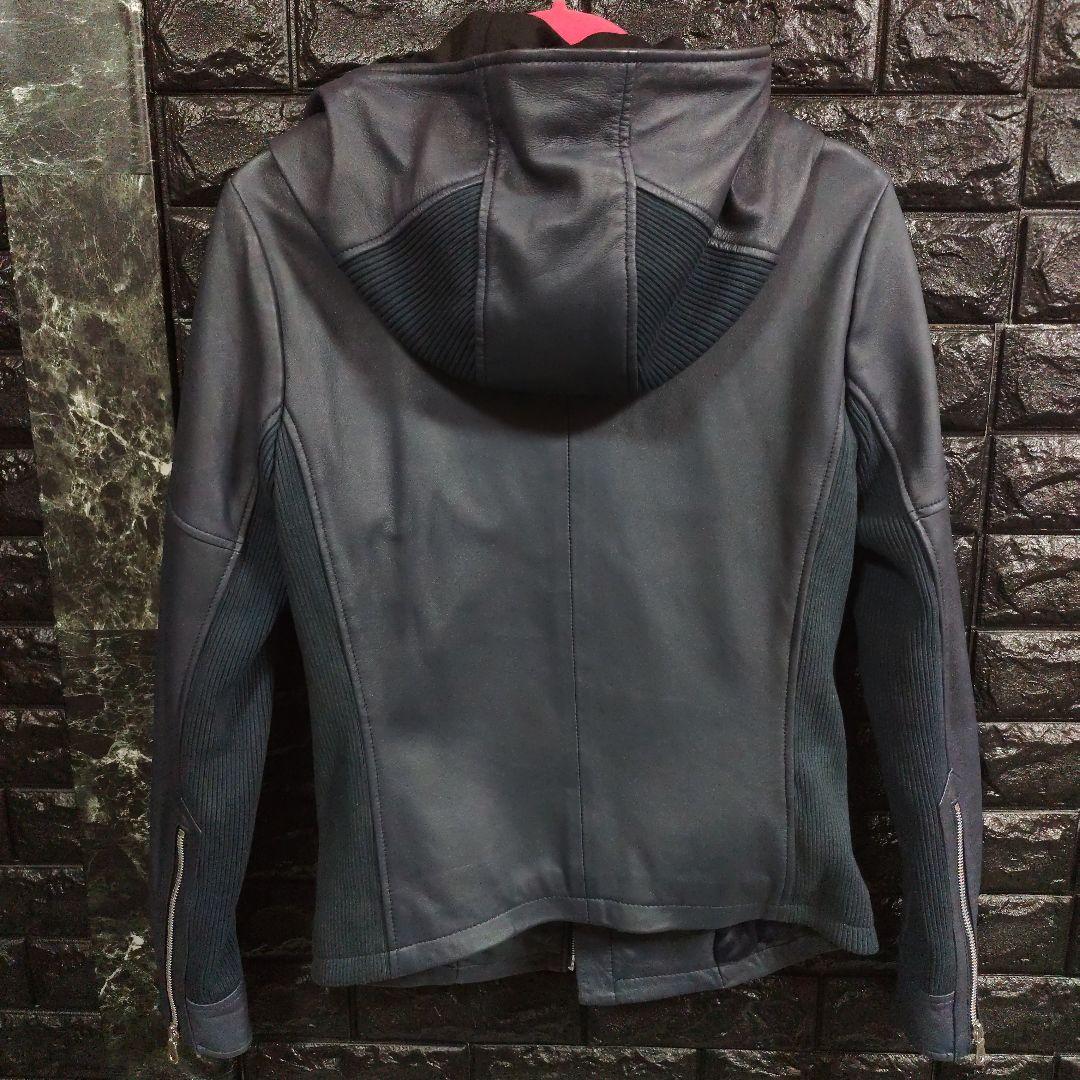 新品未使用品ノーアイディー濃紺ラムレザーライダースフード付きジャケット完売品