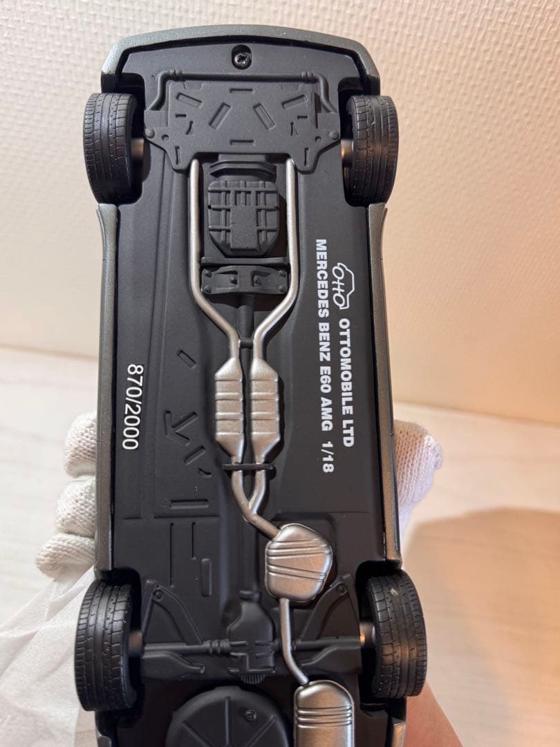 ミニカー OTTO Mercedes-Benz W124 1/18 E60 AMG