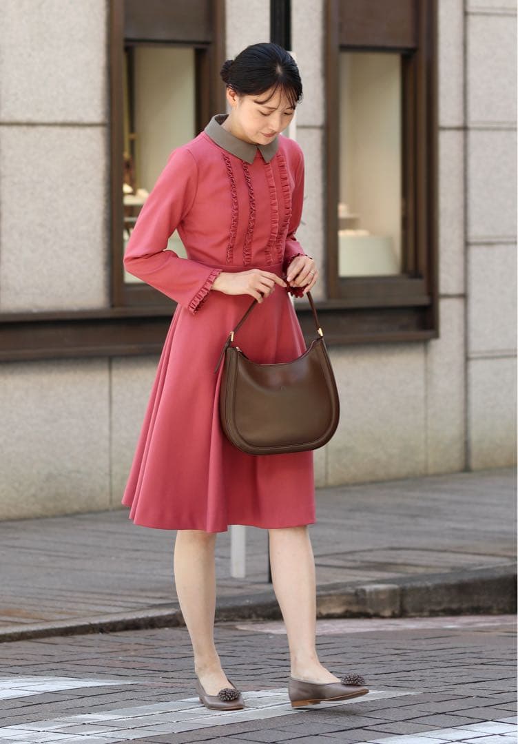 【未使用品】キタムラ　セミショルダーバッグ　チョコ