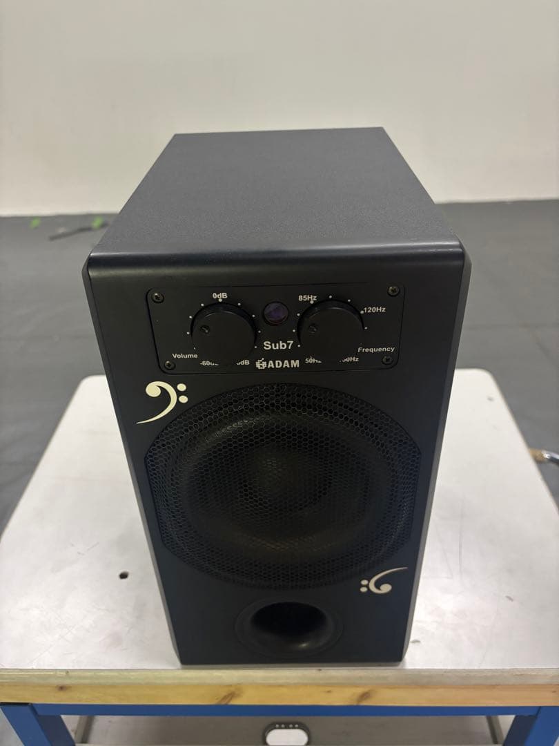 ADAM Sub7 スタジオモニタースピーカー　サブウーファー