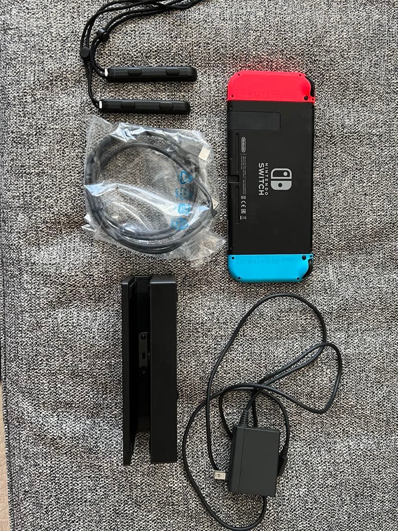 Nintendo Switch 本体 青/赤 充電器・ケーブル付き