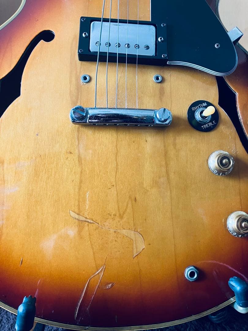 es 335タイプ　セミアコ　ギブソン系ギター