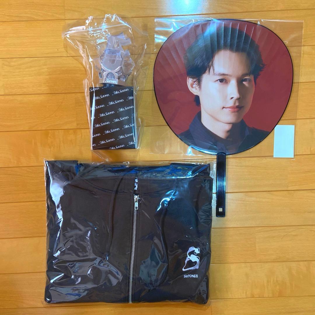 SixTONES パーカー　ペンライト　松村北斗　うちわ