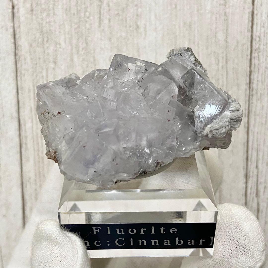 フローライト　辰砂入り　エミリオ鉱山　スペイン　鉱物標本　原石　天然石　ストーン