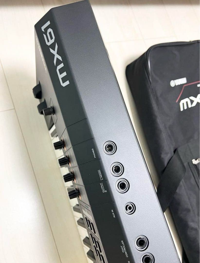 YAMAHA シンセサイザー　mx61 フットペダル　ケース　付き