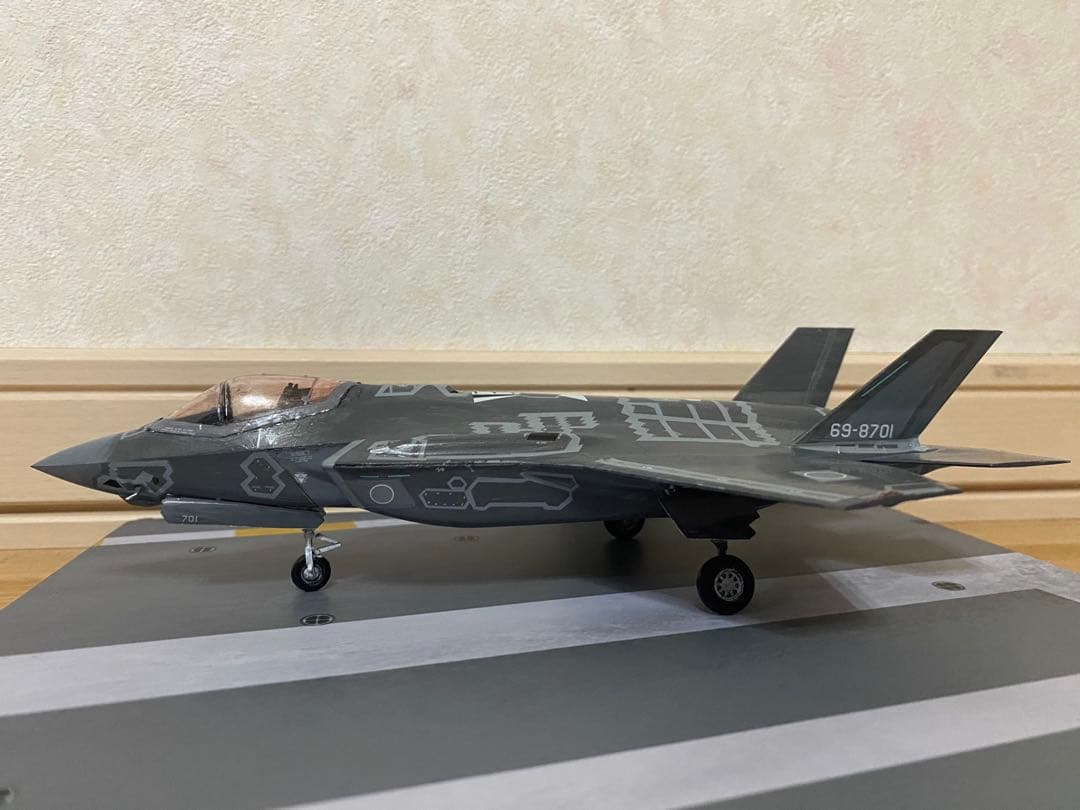 限定値下げ　1/72スケールF-35A 航空自衛隊初号機　完成品　プラモデル