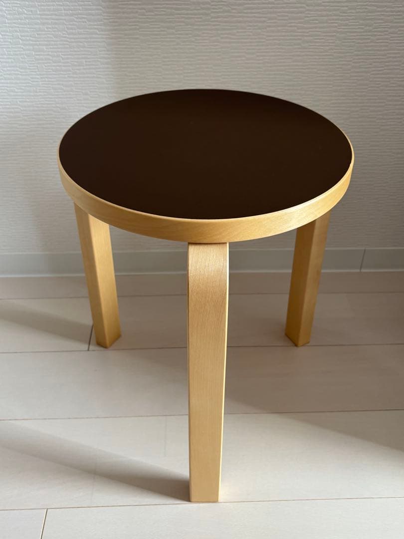 廃番カラー　アルテック　artek COFFEE 09 円形スツール