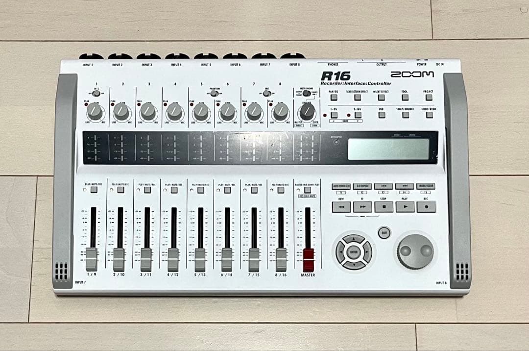 ZOOM R16 マルチトラックレコーダー　〈説明文要確認〉