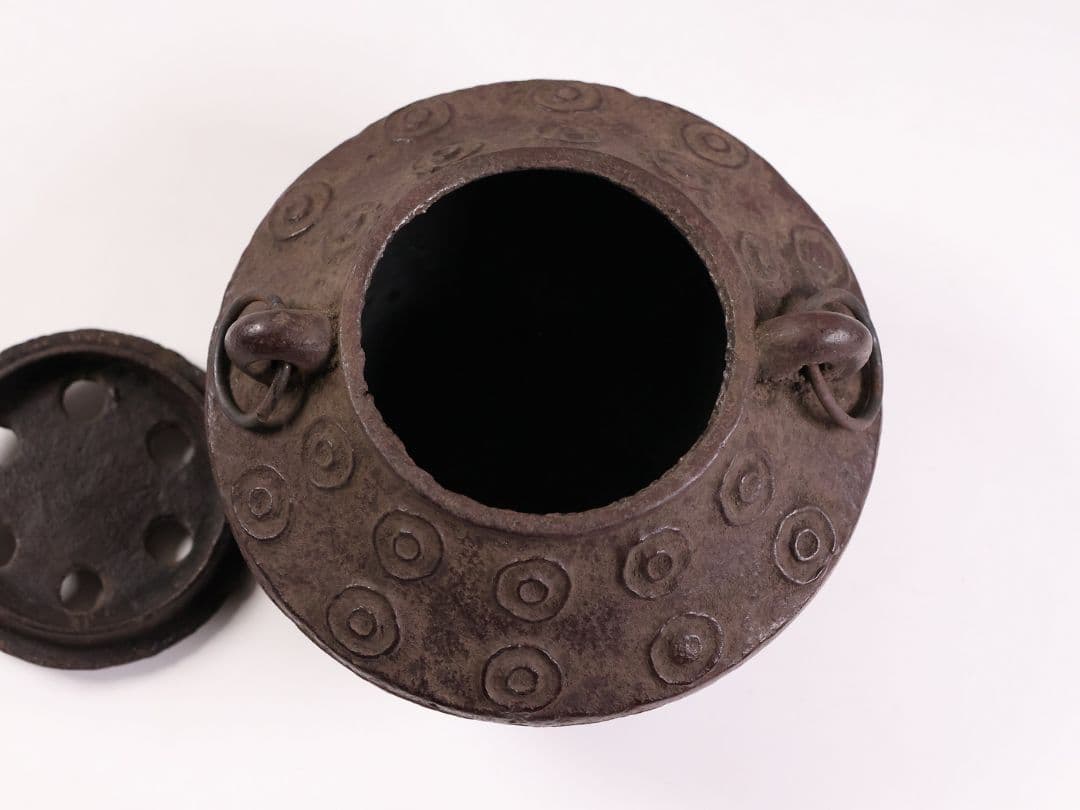 大國造 丸形香炉 三足 耳付 鉄製 共箱 香爐 時代【MB25】