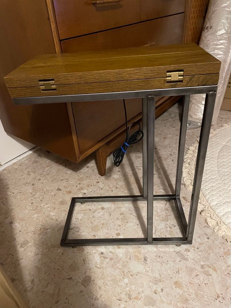 ジャーナルスタンダードファニチャー　サイドテーブル