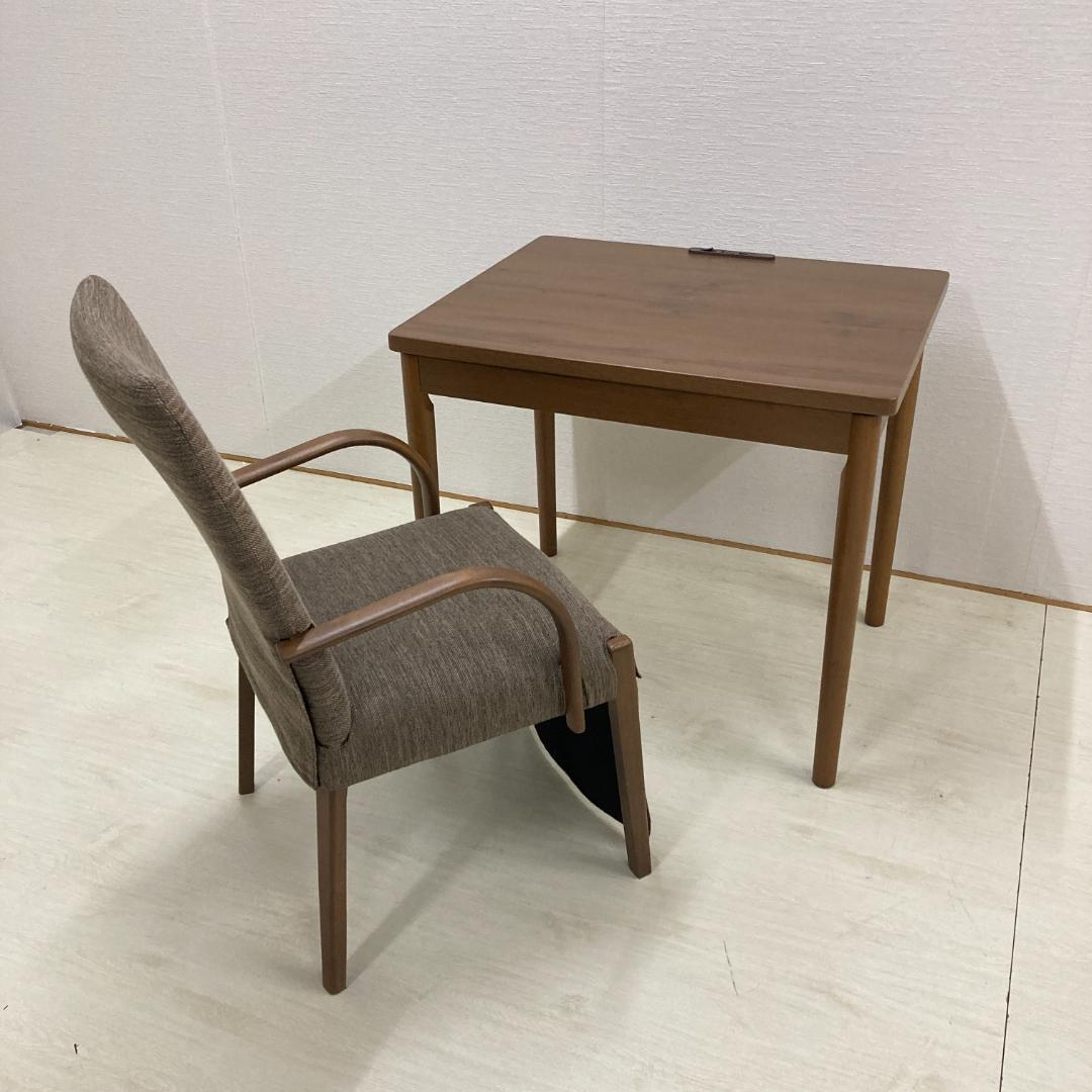 ニトリ　こたつデスク　椅子　２点セット　アームチェア　机