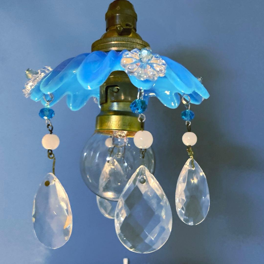 ミニシャンデリア　１９世紀　フランス　オパールセント　アンティーク　超ミニ