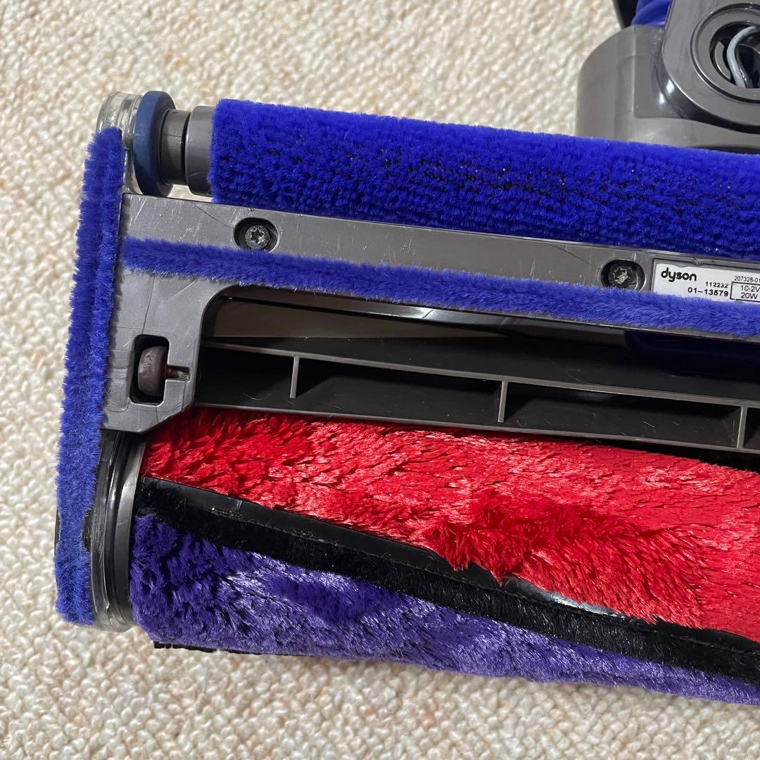 Dyson ダイソン SV12 コードレス掃除機　付属ノズル付き